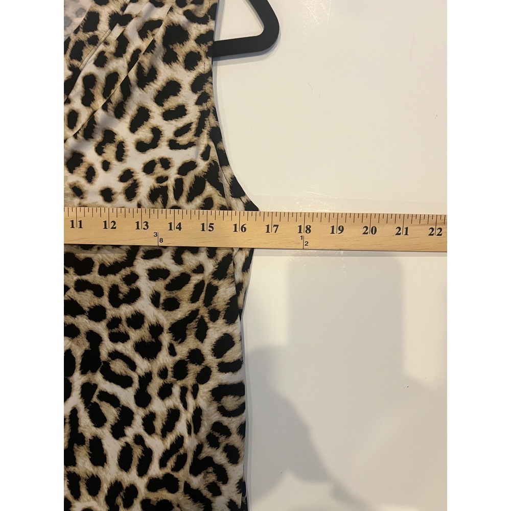 Vince Camuto Brown Black Leopard Animal Print V-neck Blouse Size XS - Picture 3 of 5